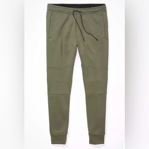 AE 24/7 Good Vibes Jogger